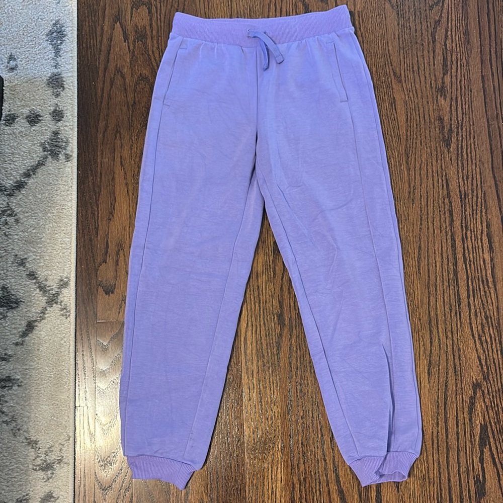 Kids size 7-8 purple jogger’s.